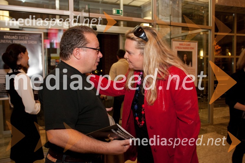 Jaša Jamnik, igralec, režiser in Katja Pegan, režiserka, direktorica Gledališča KoperKrojači sveta – Funeral Fashion Show, premiera v SNG Nova Gorica