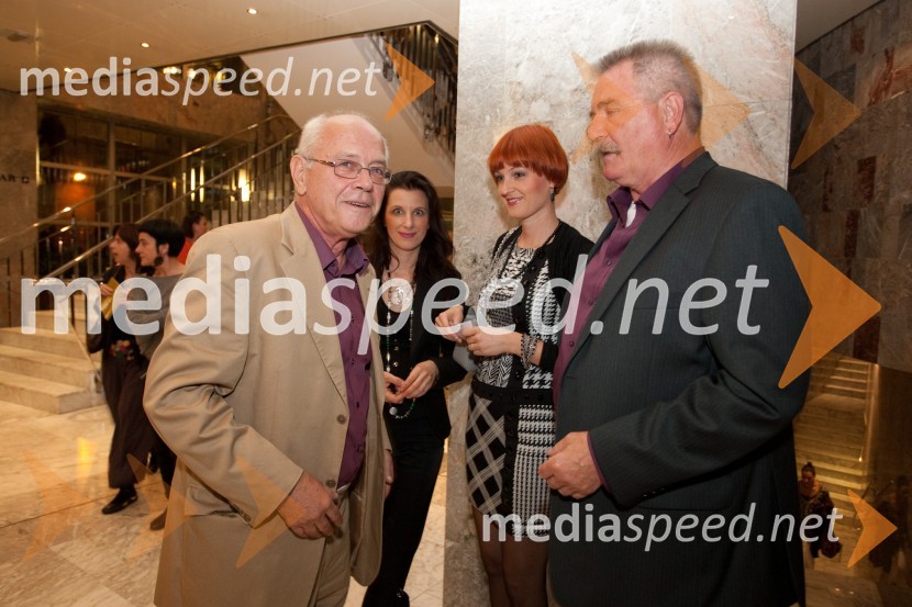 Bine Matoh, igralec, Barbara Kokot, Barbara Skorjanc in Branko Ličen, igralecKrojači sveta – Funeral Fashion Show, premiera v SNG Nova Gorica