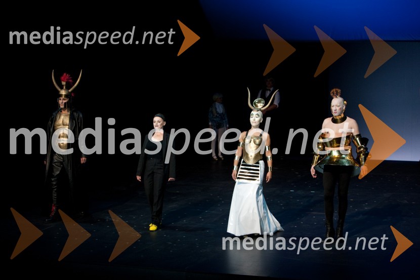 Radoš Bolčina, igralec, Nevenka Vrančič, igralka, Marjuta Slamič, igralka, Miha Nemec, igralecKrojači sveta – Funeral Fashion Show, premiera v SNG Nova Gorica