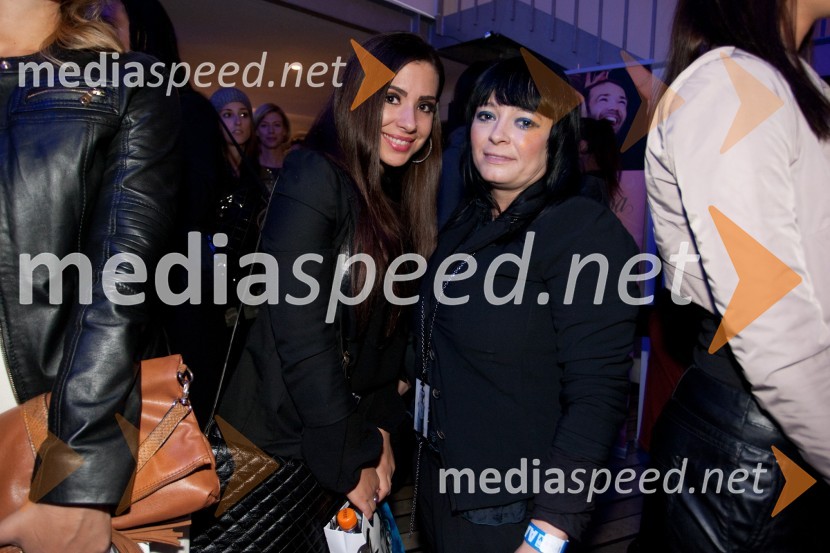 Amanda Šabič, playboyeva zajčica in  	Urška Habjan, oblikovalka nakitaPhilips Fashion Week, 2. dan