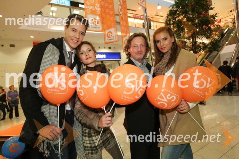 ..., ..., Bojan Miško, vodja nakupovalnega centra Qlandia Ptuj in ...Modna revija v centru Qlandia Ptuj