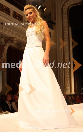 Vesna Vitrih, Miss Interneta 2003Modna revija Vulcano models Maribor