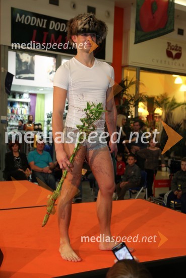 ManekenModna revija v centru Qlandia Ptuj