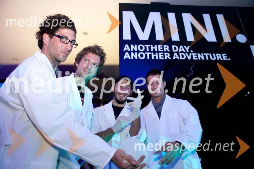 Specialna enota »NOT NORMAL«
MINI party