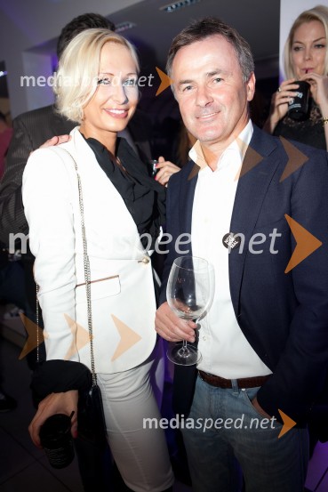Maja Kljun, manekenka in Primož Ulaga, direktor Smučarske zveze SlovenijeMINI party