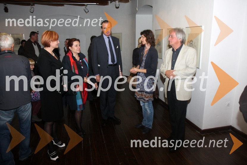 Stanka Gačnik, pomočnica direktorja Pokrajinskega muzeja Ptuj Ormož, kustosinja in koordinatorka razstave, Karin Hojker, Avstrijska ambasada, dr. Clemens Koja, veleposlanik Republike Avstrije v Sloveniji, Andreja Borin, kustosinja razstave in Aleš Arih, direktor Pokrajinskega muzeja Ptuj OrmožMaribor 2012 – EPK, otvoritev razstave Oskarja Kokoschke