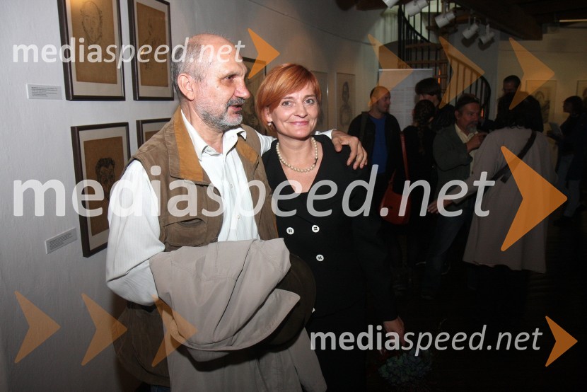 ... in Stanka Gačnik, pomočnica direktorja Pokrajinskega muzeja Ptuj Ormož, kustosinja in koordinatorka razstaveMaribor 2012 – EPK, otvoritev razstave Oskarja Kokoschke