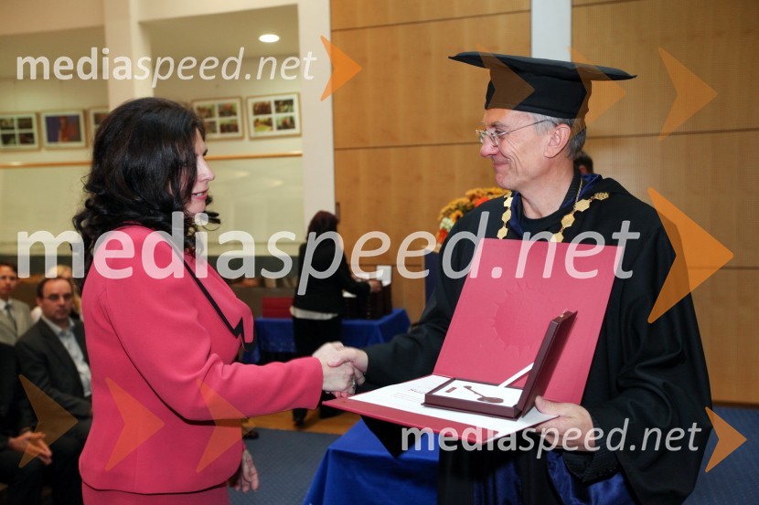 Suzana Pšajt, Fakulteta za strojništvo Univerze v Mariboru in prof. dr. Danijel Rebolj, rektor Univerze v Mariboru
Univerza v Mariboru, Rektorjev dan 2012
