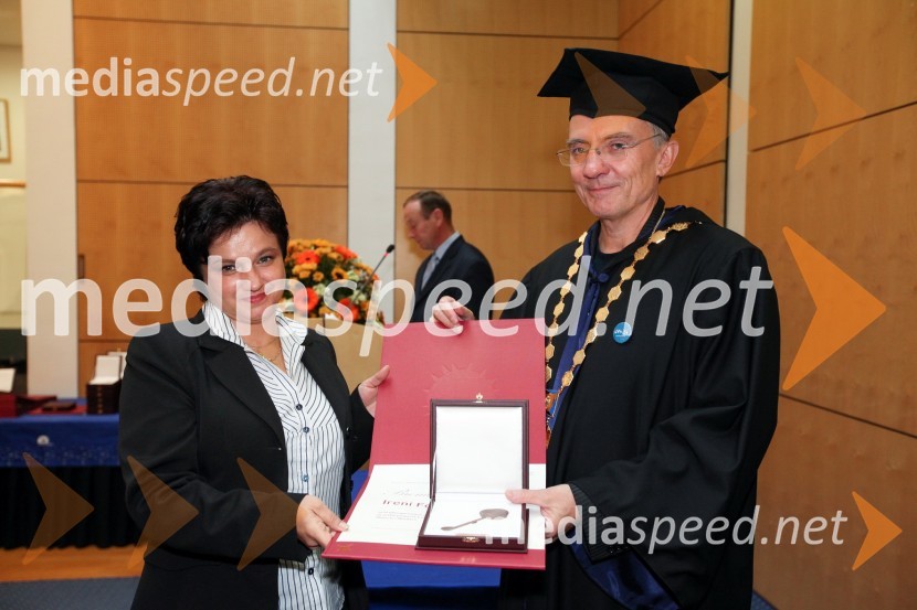 Irena Forštnarič, Ekonomsko-poslovna fakulteta Univerze v Mariboru in prof. dr. Danijel Rebolj, rektor Univerze v Mariboru
Univerza v Mariboru, Rektorjev dan 2012