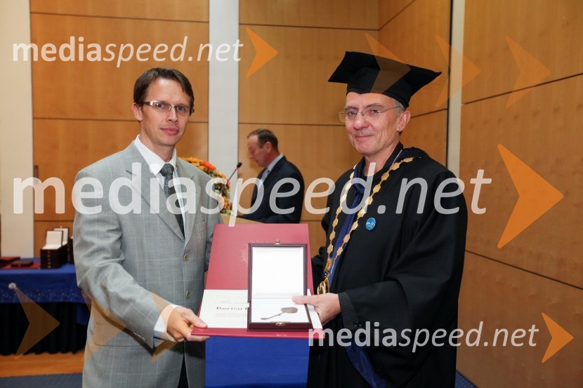 Boris Lahovnik, Fakulteta za elektrotehniko, računalništvo in informatiko Univerze v Mariboru in prof. dr. Danijel Rebolj, rektor Univerze v Mariboru
Univerza v Mariboru, Rektorjev dan 2012