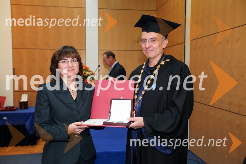 Prof. dr. Vesna Čančer, Ekonomsko-poslovna fakulteta Univerze v Mariboru in prof. dr. Danijel Rebolj, rektor Univerze v Mariboru
Univerza v Mariboru, Rektorjev dan 2012