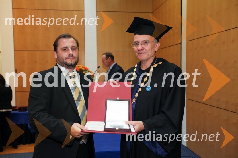 Izr. prof. dr. Bojan Štumberger, Fakulteta za energetiko Univerze v Mariboru in prof. dr. Danijel Rebolj, rektor Univerze v Mariboru
Univerza v Mariboru, Rektorjev dan 2012