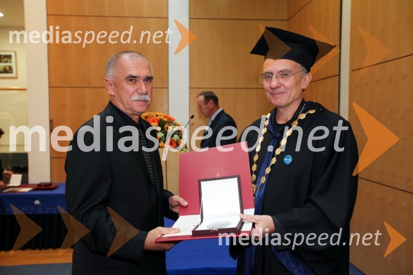 Prof. dr. Peter Umek, Fakulteta za varnostne vede Univerze v Mariboru in prof. dr. Danijel Rebolj, rektor Univerze v Mariboru
Univerza v Mariboru, Rektorjev dan 2012