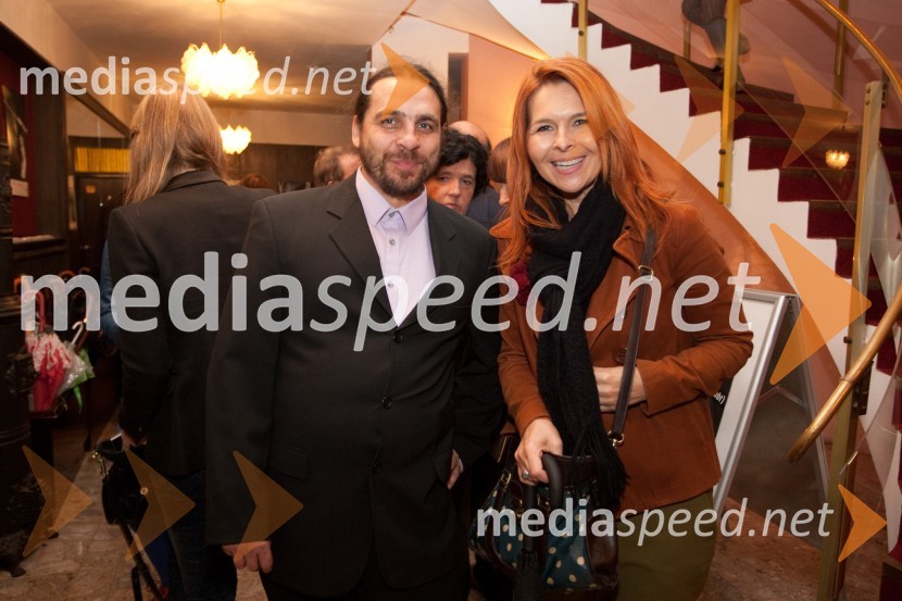 Janez Vencelj, Prešernovo gledališče Kranj in Tania Mendillo, fotografinjaDvom, premiera prestave v Prešernovem gledališču Kranj