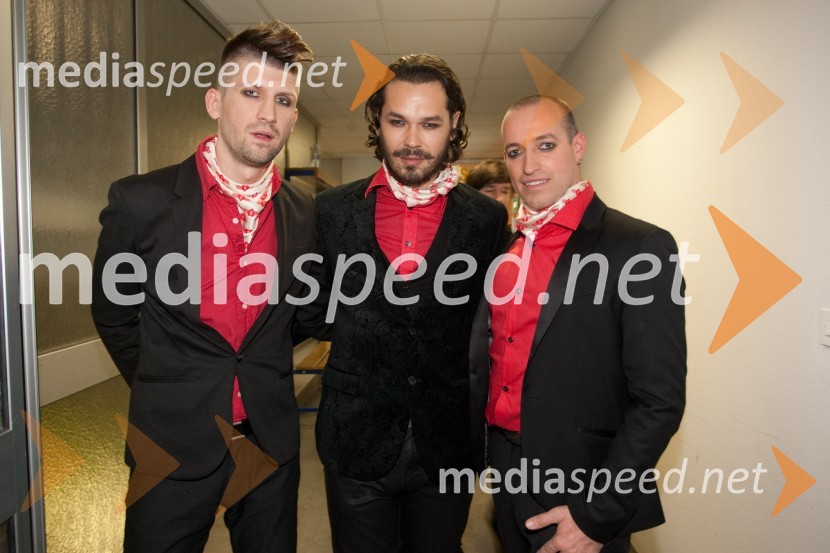 SestreDan 202 in koncert skupine Keane