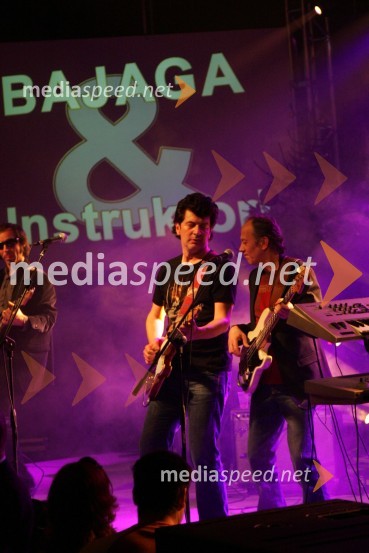 Bajaga in Instruktori na odruBožični koncert Bajaga i Instruktori