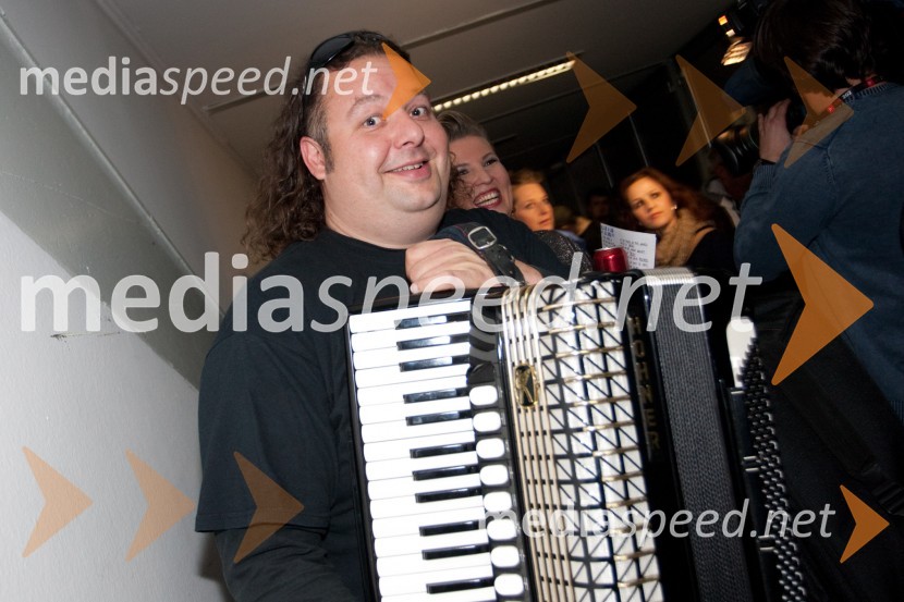 	Martin Janežič - Buco, bobnarDan 202 in koncert skupine Keane