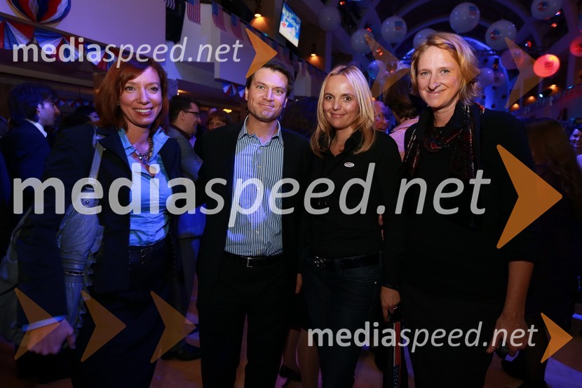 Ladeja Godina Košir, direktorica marketinga družbe Delo d.d.., Jurij Giacomelli, mag. Ajša Vodnik, izvršna direktorica Ameriške gospodarske zbornice (AmCham) ter ...AmCham, spremljanje volitev za predsednika ZDA