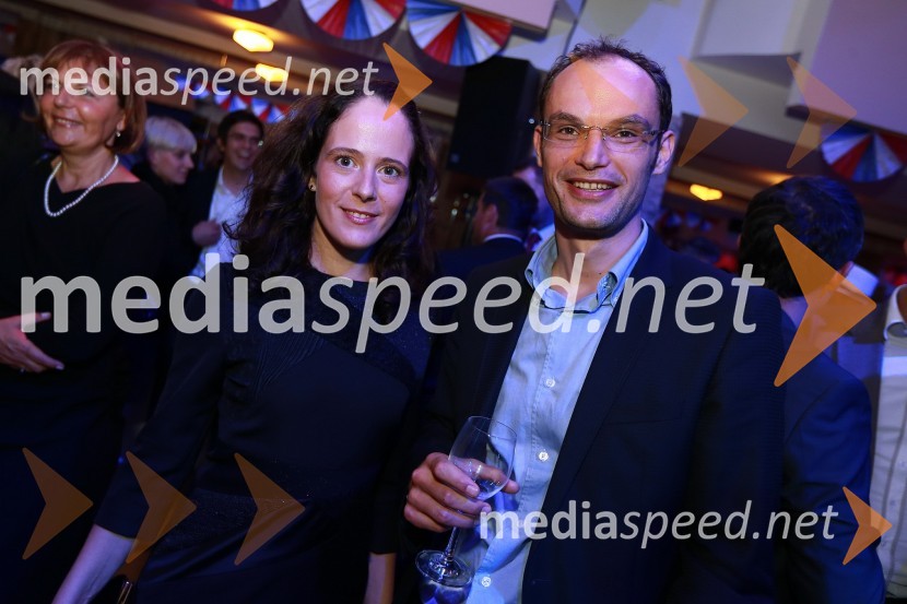 	Mag. Jana Lutovac Lah, vodja službe za odnose z javnostmi Trimo d.d. in mag. Anže Logar, direktor Urada Vlade RS za komuniciranjeAmCham, spremljanje volitev za predsednika ZDA