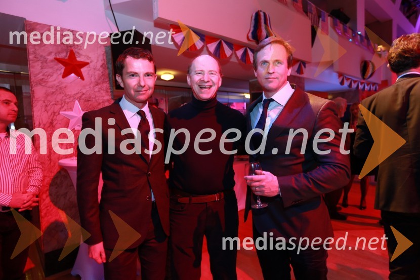 Tomaž Orešič, EFT Group,  	Mike Gordon, direktor, Joule Assets, ZDA in Chris Eckman, glasbenikAmCham, spremljanje volitev za predsednika ZDA