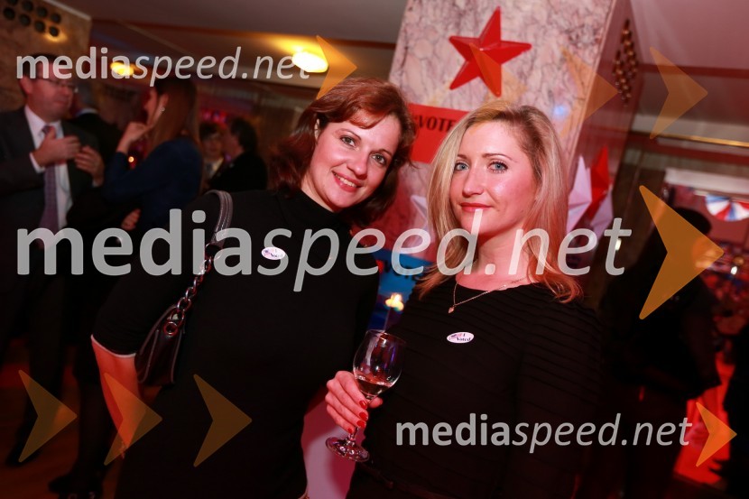 Mira Grabelšek in Darja DerčaAmCham, spremljanje volitev za predsednika ZDA