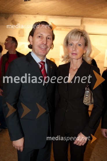 Edi Berk, oblikovalec, arhitekt, soproga Vesna, pravnicaTradicionalno mestno martinovanje na Ljubljanskem gradu