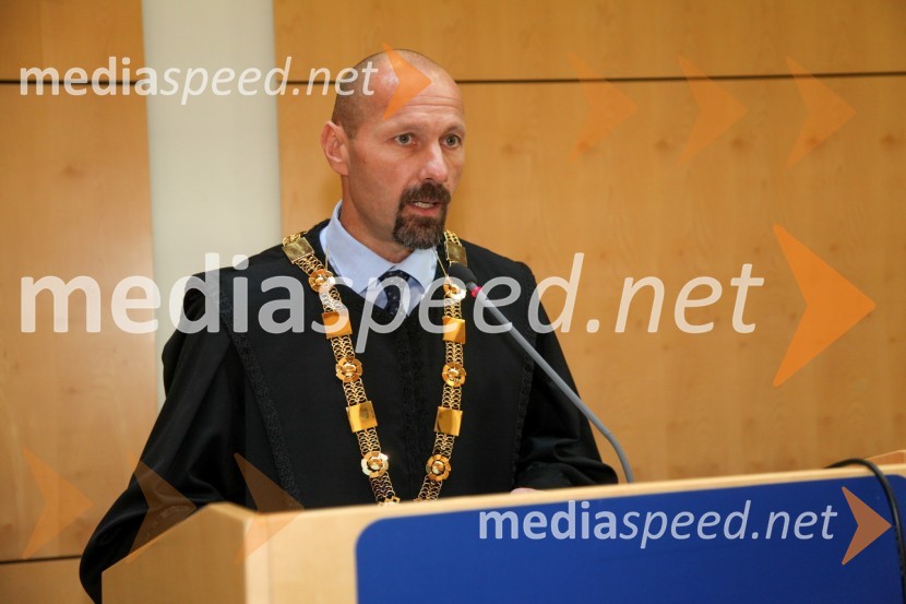 Prof. dr. Niko Samec, dekan Fakultete za strojništvo Univerze v MariboruUniverza v Mariboru, Promocija doktorjev znanosti