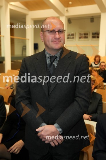 Dr. Robert Repnik, Fakulteta za naravoslovje in matematiko Univerze v MariboruUniverza v Mariboru, Promocija doktorjev znanosti