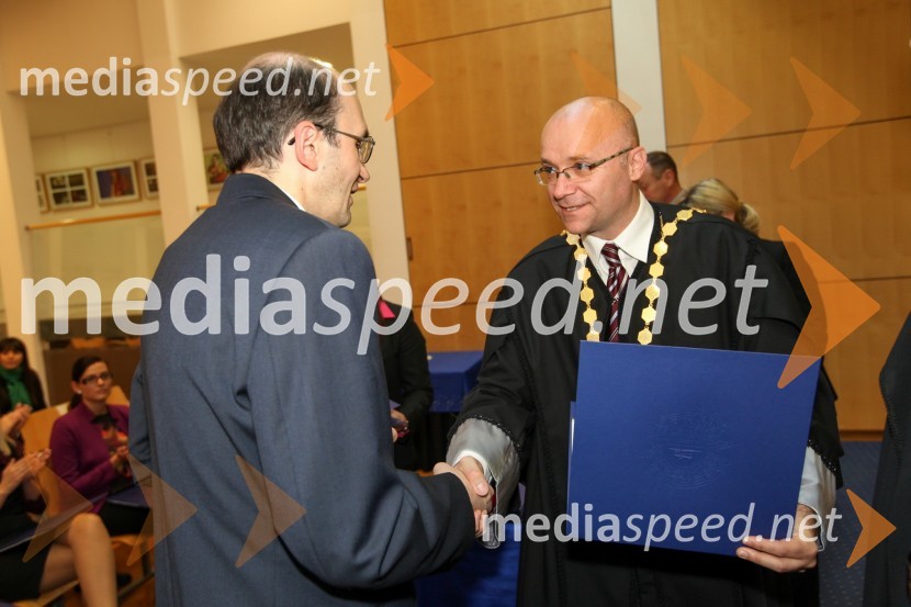 	Dr. Klemen Bohinc, Fakulteta za naravoslovje in matematiko Univerze v Mariboru ter prof. dr. Dejan Škorjanc, prorektor za študijsko dejavnost Univerze v Mariboru 
Univerza v Mariboru, Promocija doktorjev znanosti