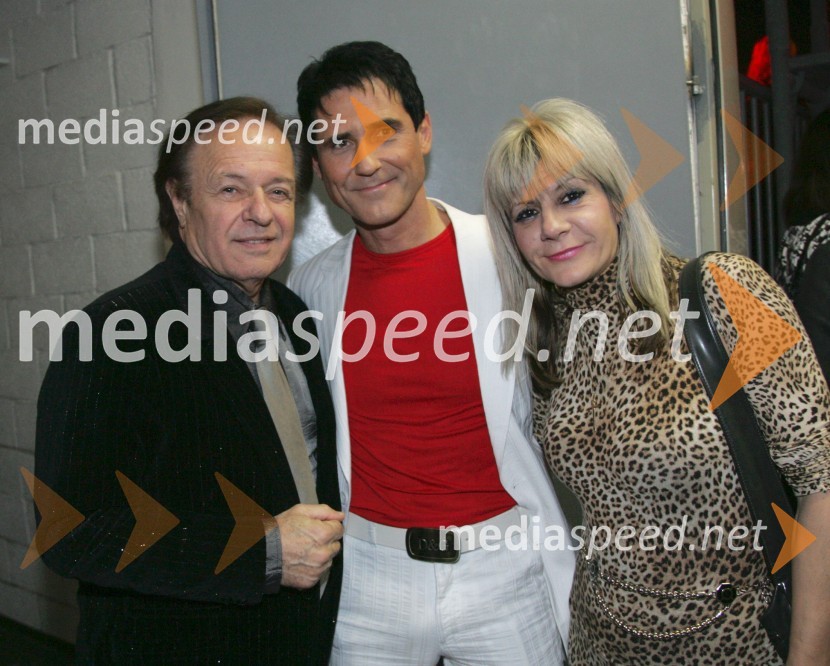 Alfi Nipič, pevec in Stojan Auer z ženo KarmenRTV NET praznuje