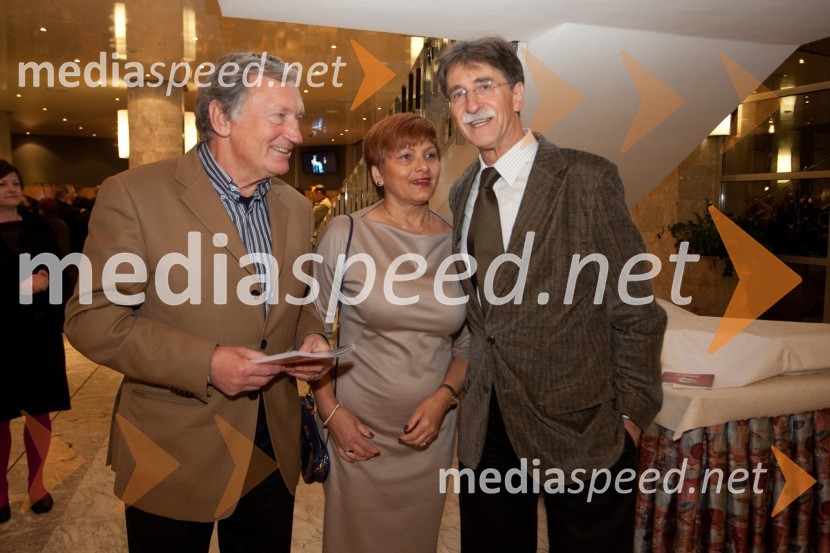 Tomaž Vuga, arhitekt, soproga Tatjana in Jožko Čuk, direktor SNG Nova GoricaRokovnjači, premiera v SNG Nova Gorica