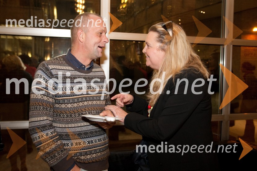 Matej Bogataj, kritik in Katja Pegan, direktorica Gledališča KoperRokovnjači, premiera v SNG Nova Gorica