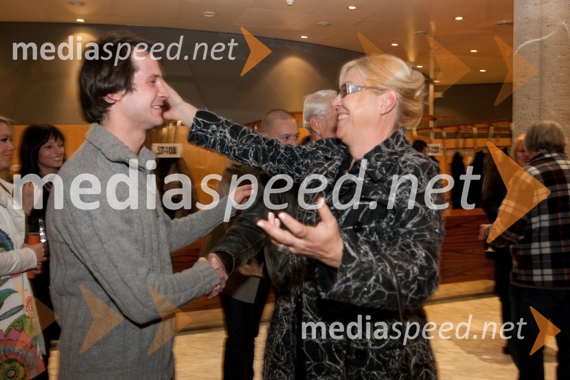 Peter Harl, igralec in Neda Rusjan Bric, igralka, režiserkaRokovnjači, premiera v SNG Nova Gorica