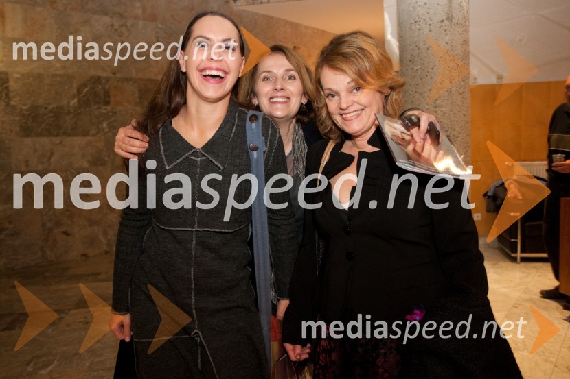 Maja Nemec, igralka, Dušanka Ristić, igralka in Nevenka Vrančič, igralkaRokovnjači, premiera v SNG Nova Gorica