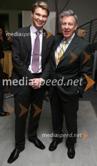 Wilfried Weitgasser, generalni direktor Porsche Slovenija d.o.o. in Norbert Windisch, prvi ustanovni generalni direktor Porsche SlovenijaPorsche Maribor, otvoritev salona vozil Audi