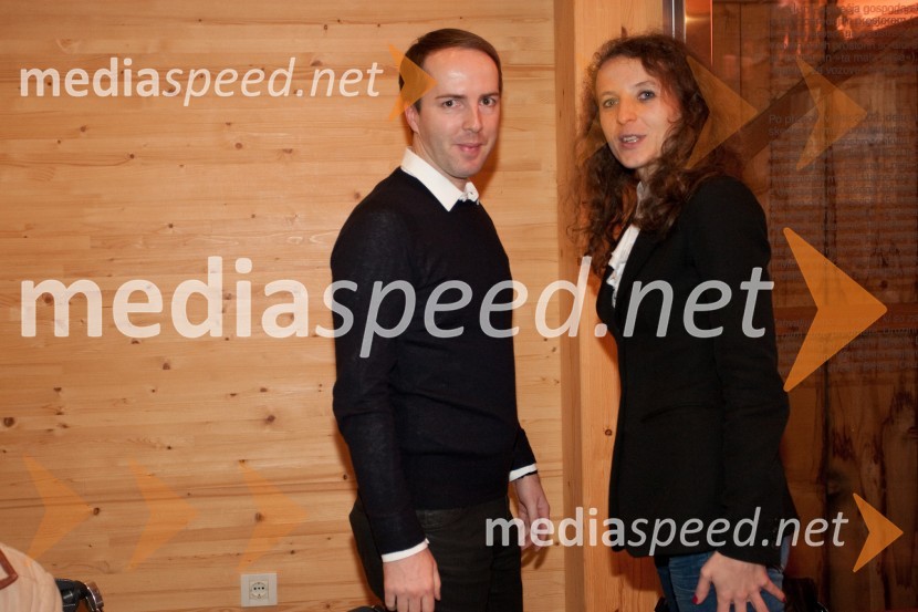 Dejan David Kemperl, odgovorni urednik Golf Magazin in Polona Lovšin, Riko d.o.o.Ali Žerdin in Aleksander Lucu, pogovor o omrežjih moči