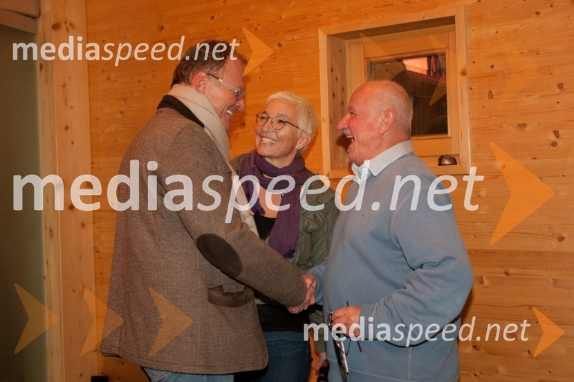 Janez Škrabec, direktor podjetja Riko d.o.o., Alenka Žavbi, fotografinja in Aleksander Lucu Luc, novinarAli Žerdin in Aleksander Lucu, pogovor o omrežjih moči