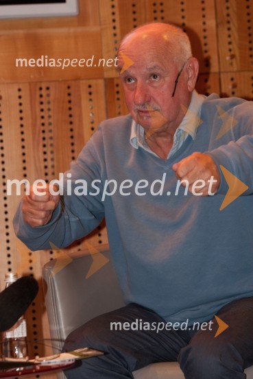 Aleksander Lucu Luc, novinarAli Žerdin in Aleksander Lucu, pogovor o omrežjih moči