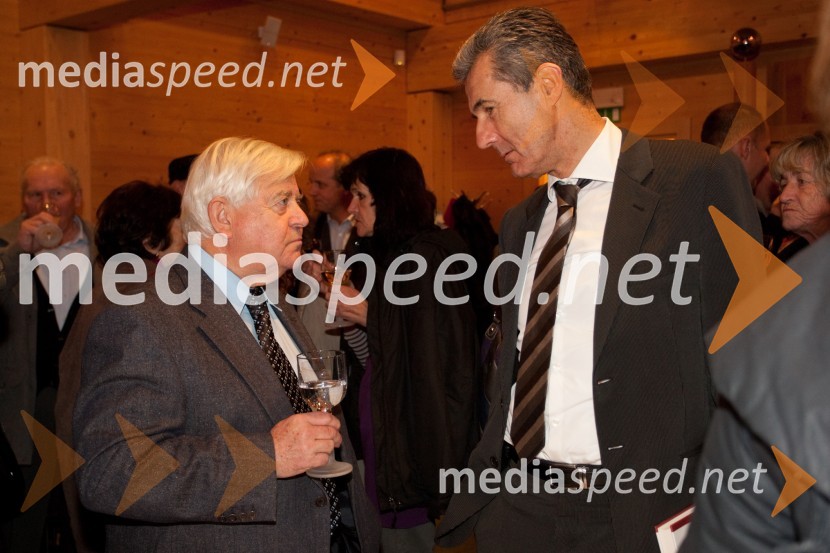 MIlan Kučan, nekdanji predsednik Republike Slovenije in Stojan Petrič, predsednik uprave Kolektor groupAli Žerdin in Aleksander Lucu, pogovor o omrežjih moči