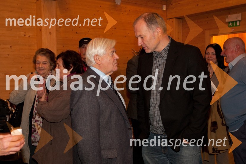 MIlan Kučan, nekdanji predsednik Republike Slovenije in Ali Žerdin, novinarAli Žerdin in Aleksander Lucu, pogovor o omrežjih moči