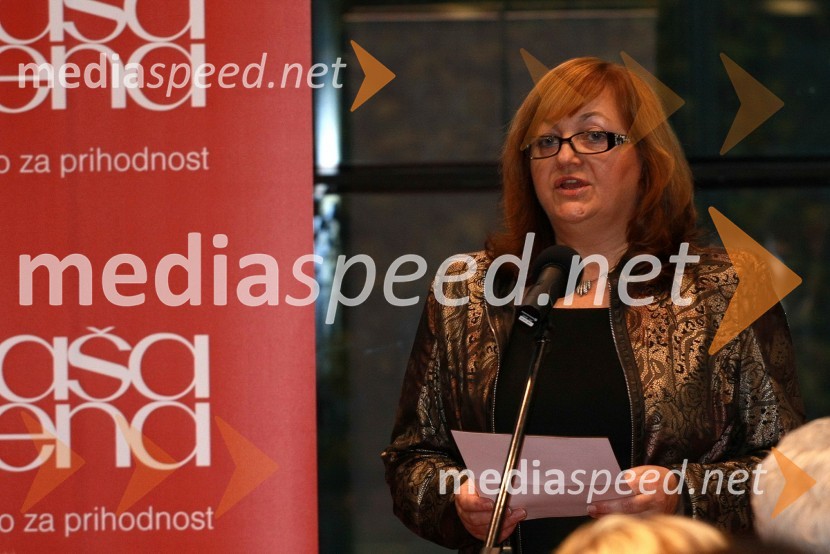 Marta Krpič, glavna in odgovorna urednica revije Naša ženaLjudje odprtih rok