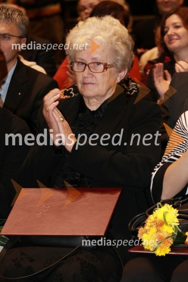 Viktorija Dabič, prejemnica nagrade dobri človek leta 2012Ljudje odprtih rok