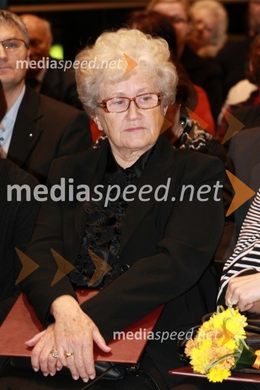 	Viktorija Dabič, prejemnica nagrade dobri človek leta 2012Ljudje odprtih rok