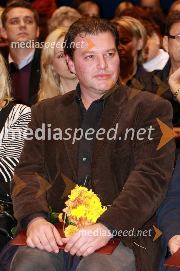 Robi Erjavec, prejemnik Zahvalne listine za dobrotnika leta 2012 	 
Ljudje odprtih rok