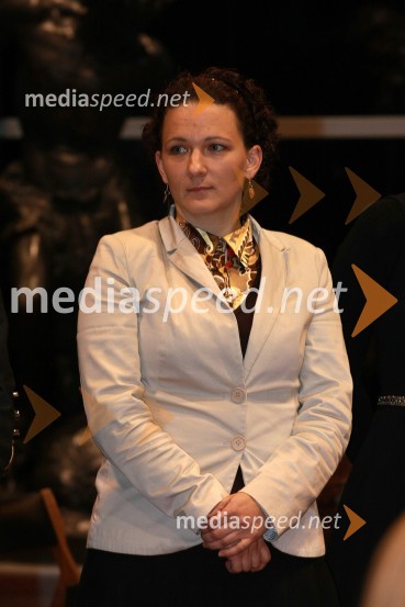 Jasmina Roter, prejemnica Zahvalne listine za Darovalca leta 2012 v imenu fundacije Utrip Humanosti,Ljudje odprtih rok