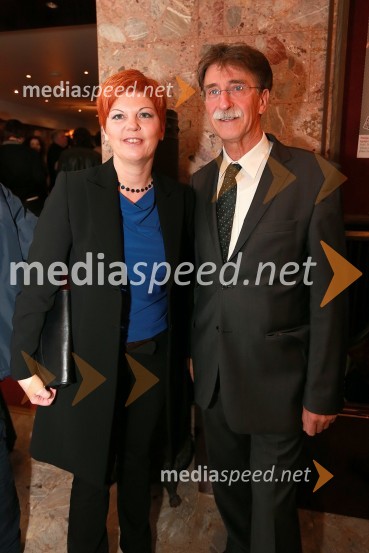 Mirjam Drnovšček, direktorica Prešernovega gledališča Kranj in  Jožko Čuk, direktor SNG Nova GoricaPrešernovo gledališče Kranj, premiera predstave Rokovnjači