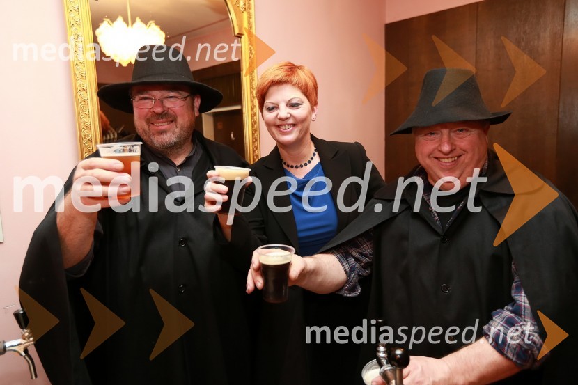 Mirjam Drnovšček, direktorica Prešernovega gledališča Kranj in rokovnjačaPrešernovo gledališče Kranj, premiera predstave Rokovnjači