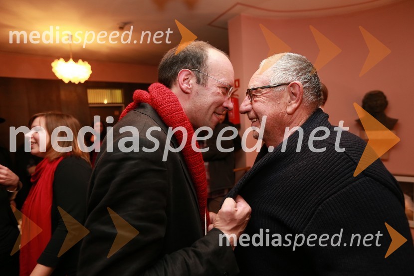 Miha Nemec, režiser predstave Rokovnjači in Dušan Jovanovič, režiserPrešernovo gledališče Kranj, premiera predstave Rokovnjači