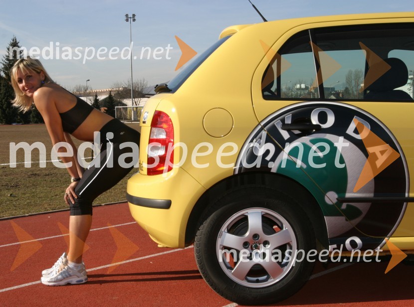 Atletinja Alenka BikarAlenka Bikar, atletinja
