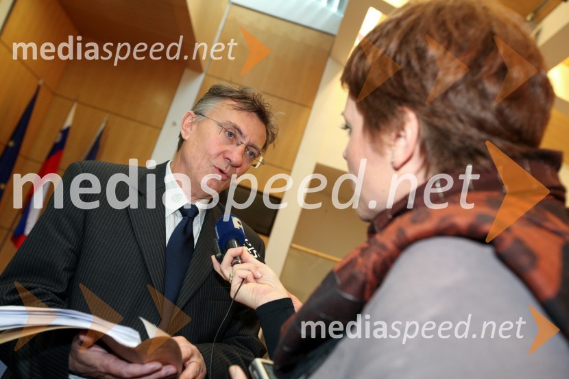 Prof. dr. Danijel Rebolj, rektor Univerze v MariboruObisk rektorja TU Graz prof. dr. Haralda Kainza in zasedanje Slovenske rektorske konference